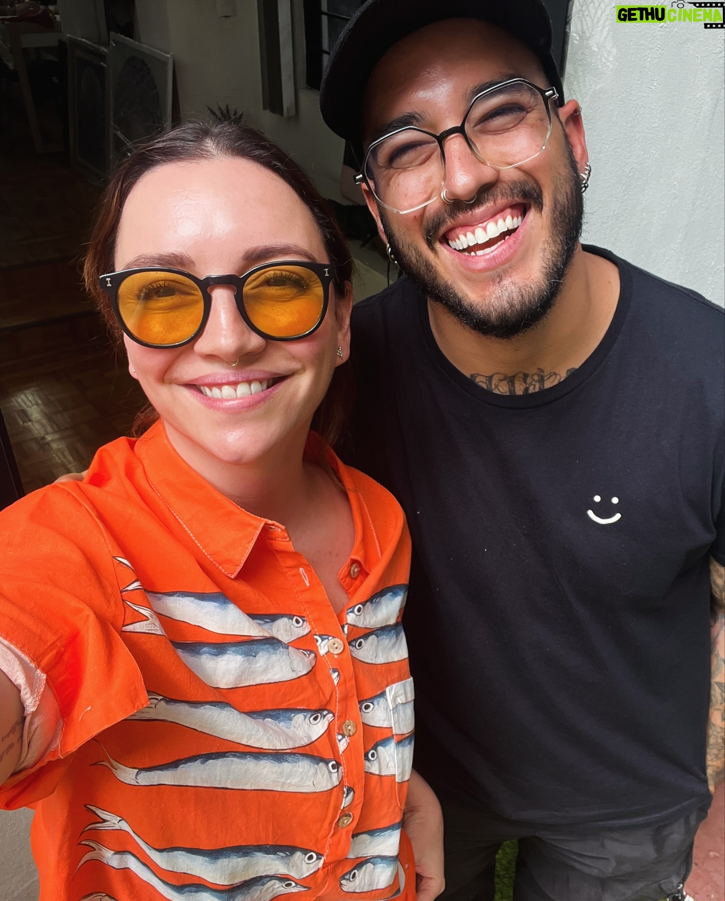 Regina Blandón - 28K Likes - Últimos de julio
1. Esperando el uber.
2. DJ @blndn
3. Cumpleaños en llamado nocturno.
4. Es que sí te falta.
5. Friend Pablo master tattooist.
6. Regalos cumpleañeros.
7. Pelatzos de la fiesta de cumpleaños.
8. Amaneciendo en la Hidalguense.
9. Llamado con Pirru.
10. Baile y baile y baile. 💃🏻🕺🏼
