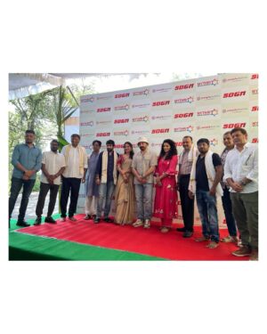 Regina Cassandra Instagram - To new beginnings and new adventures! Kickstarting a very exciting project on an auspicious note with more than legendary company ✨
#SDGM - directed by @dongopichand

@iamsunnydeol @saiyami @MythriOfficial @peoplemediafactory @MusicThaman #RishiPunjabi #AvinashKolla @navinnooli