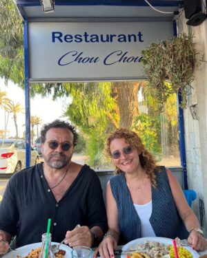 Reha Özcan Instagram - Djerba: Tunus'ta bir ada. Çok gezdik, zengin yemeklerle tanıştık, timsah sevdik(!).. Maç seyrettik, elendik. 
Biraz sonra döneceğiz... 
Özleyeceğiz...