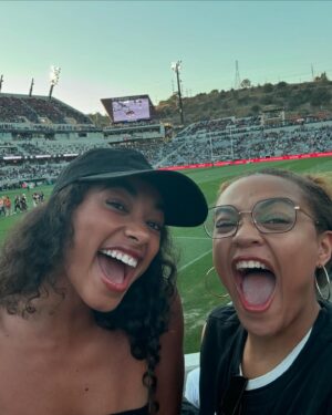 Reign Edwards Instagram - I WENT TO MY FIRST RUGBY GAME AHHHHHHHHH!!!!! AND I SAW MY FIRST HAKA!!!!!!!!!!!! IM OVER THE MOOOOOOON😝😝🤪🤪🤪🤪 Fun fact: im OBSESSED with rugby and it all started whilst filming @thewildsonprime season 1 in NZ. Even tho they aren’t the only team i support, The @allblacks will ALWAYS have a special place in my heart for starting my love of the game🖤🤍🖤🤍 oh yeah…they won btw😏 also also…the screams were indeed me 😂
#rugby #fijivsallblacks #snapdragonstadium #sandiego