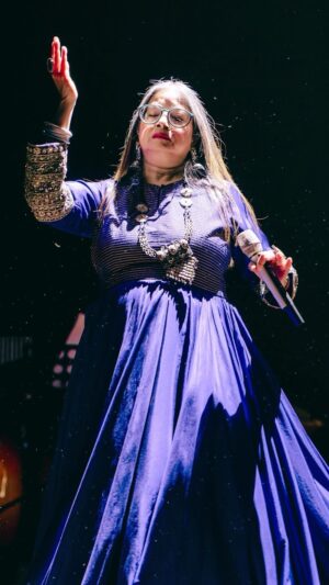 Rekha Bhardwaj Instagram - 14th of July was truly special with @vishalrbhardwaj at ‘O Saathi Re’ in Mumbai! 

Your presence made it truly magical, and we look forward to meeting everyone again soon. 

#rekhabhardwaj #vishalbhardwaj #mumbaidiaries #thankyouMumbai #liveperformance #explore
