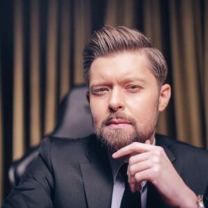 Remigiusz Mróz Instagram - Stało się. Oto trzecie Imponderabilia z redaktorem Karolem Paciorkiem. Kto oglądał wcześniejsze, tego ani chybi nie trzeba zachęcać. Kto nie oglądał... cóż, jest o tyle zdrowszy.
My z Karolem bawiliśmy się setnie – oby się udzieliło.

https://youtu.be/9oK5PmGitDM

(Linka dodaję przez wzgląd na życiową przewrotność. Ale jest też w stories).