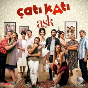 Renan Bilek Instagram - ÇATI KATI AŞK..
Eski filmler tadında bir romantik komedi.. Müsaitseniz 9.Temmuz’da evlerinize misafir olmak istiyoruz. Görüşmek üzere. @catikatiask @mia_yapim @banumiafilm @caaligarii #bülentseyran #pelinöztekin #tülaygünal #renanbilek #furkanandıç #ezgişenler #yiğitkirazcı #nilaydeniz #ebruaykaç #bediaener #buraktamdoğan