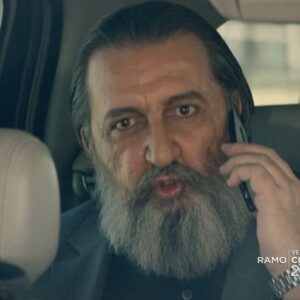 Renan Bilek Instagram - RAMO 38.bölümüyle Cuma akşamı @showtv ‘de. 38 ve 39’da ben de Ramo’dayım. Normalde tanışmak istemeyeceğiniz Silahtar’ı, belki televizyon aracılığıyla tanımak daha rahat olur. Görüşmek üzere 🤗 @ramo_dizisi @bkmonline #renanbilek #silahtar #ramo #ramodizi #ramodizisi