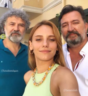 Renan Bilek Instagram - Nilay’ın şövalyeleri ❤️ @aydeniznil @buraktamdogan #renanbilek #buraktamdoğan #nilaydeniz