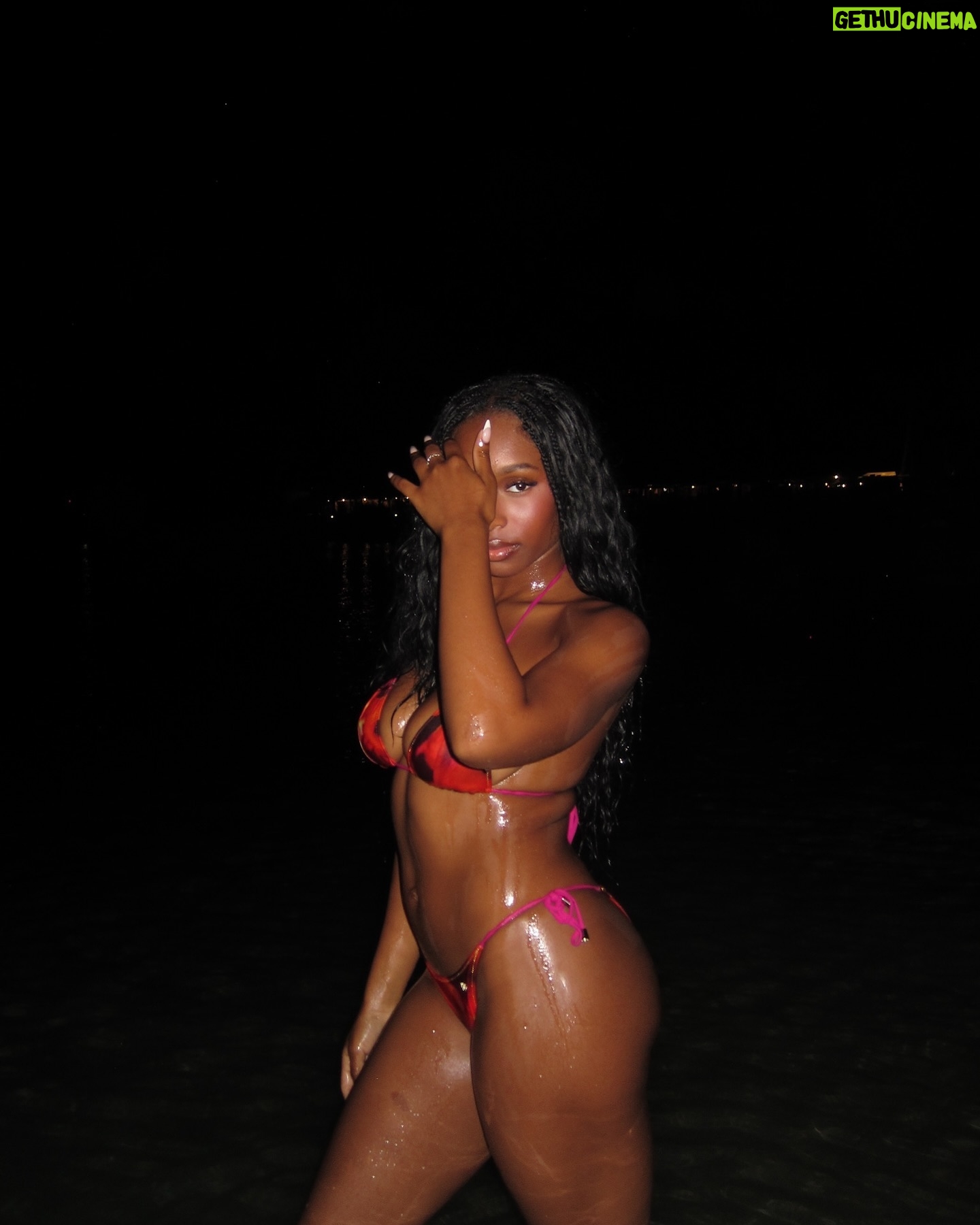 Renée Downer - 40.5K Likes - Prepare to be sick of meeee