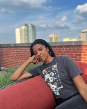 Renée Elise Goldsberry Instagram - Gen-Zs, the ones keeping me very Demure 💅🏽and Mindful🧘🏽‍♀️