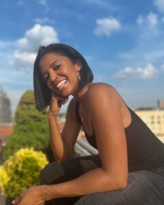 Actress Renée Elise Goldsberry HD Instagram Photos and Wallpapers August 2024
