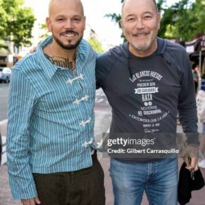 Residente Instagram - In the summers en el festival de @tribeca. Fue muy especial compartir la experiencia de mi primera película como actor junto a toda esta gente que quiero.  @inthesummersfilm  Es una película hermosa y complicada como la vida misma. Siendo una película de cine independiente es increíble todo lo que ha logrado. Desde ganar mejor película en el festival de Sundance, entrar a Tribeca para hacer su premier en NY hasta ser adquirida para proyectarse en cines. Gracias a la directora @uit14 por contar conmigo.