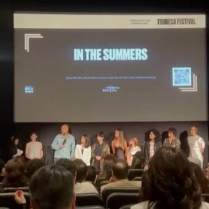 Residente Instagram - In the summers en el festival de @tribeca. Fue muy especial compartir la experiencia de mi primera película como actor junto a toda esta gente que quiero.  @inthesummersfilm  Es una película hermosa y complicada como la vida misma. Siendo una película de cine independiente es increíble todo lo que ha logrado. Desde ganar mejor película en el festival de Sundance, entrar a Tribeca para hacer su premier en NY hasta ser adquirida para proyectarse en cines. Gracias a la directora @uit14 por contar conmigo.