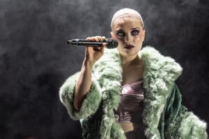 Rhea Norwood Instagram - Exclusive first look at Rhea Norwood in “the best show in London” (Dominic Cavendish, Daily Telegraph).
 
@rhea.norwood (Sally Bowles) and @laytonwilliams (Emcee) have now begun performances at the #KitKatClub, appearing for 16 weeks only until 21 September. Also joining them is @ann_triplett (Fraulein Schneider) and @fentongray1 (Herr Schultz). Head to our profile now for more first-look productions shots.
 
📸: @marcsbrenner