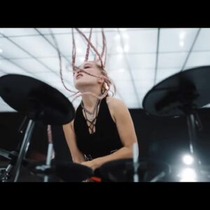 RiRia Instagram - #PhotoDump drums edition🥁 
17歳でフルートを封印すると決めたときに独学で始めたドラム。ハリウッドでこんなにも活用する時が来るとは思っても見なかった！🪘

-Featuring-
@idinamenzel /Dream Girl (remixed by @NileRodgers)
 promo music video for @cinderellamovieofficial on @amazonprimevideo 
Shot at @popsicle.la otherwise known as the Bat Cave from Batman films🙀
イディナ・メンゼルさんはアナ雪「レリゴー」のあのお方です！今回Amazon primeオリジナル映画「シンデレラ」で継母役も務められています。撮影時も圧巻のパフォーマンスでした！

@jagermeisterusa #SaveTheNight TV commercial with @postmalone directed by @haryheinz 
ポスト・マローンとイエーガーマイスターがタッグを組んで、コロナ禍で苦しむアーティストやライブ会場を支援する企画のTVコマーシャルにもストリートドラマーとして参加しました！

#idinamenzel #idinamenzeledit #cinderella #cinderellamovie #camilacabello #Milliontoone #dreamgirlremix #batcave #darknight #batman #popsiclestudios #ririaofficial #jagermeister #postmalone #zacharyheinzerling