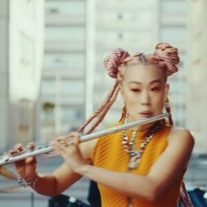 RiRia Instagram - @tigerbeer global campaign I shot in México City is OUT NOW🐅
If you are in 🇻🇳🇲🇾🇸🇬🇰🇭🇲🇲🇲🇳🇳🇿🇹🇼🇱🇦🇦🇺 spot me on TV & billboards!🍻💦

シンガポール生まれのビール、「タイガービール」のグローバルテレビCMの放映が始まりました！封印したはずなのになにかとちょくちょくカムバックを見せるフルート😂 監督はNIKEのイジメや人種差別を題材にしたCMで日本でも話題になったJovan Todorovic氏。

-Director-
@jovan_todorovic 
-DP-
@evanprosofsky 
-Photographer-
@jeanyveslemoigne 
-Production-
@theliftmx 
@stinkfilms 
-Talent-
@ririaofficial 
@zana9ankhuyag
@carlajavier.b 
Miguel Herrera
-Makeup-
@geoprieto 
@labasuracosmica 
@mariahoyos.mua 
-Wardrobe 
@lajapo 
@jerooreilly 
-Casting-
@castpartner 
•
•
•
•
•
#flutist #flutistsofinstagram #fluteplayer #flutememes #lizzobeeating #flûte #flautist #フルート #フルート奏者 #新村理々愛 #RiRia #日本人俳優 #日本人女優 #コマーシャル #tigerbeer #タイガービール #mexicocity