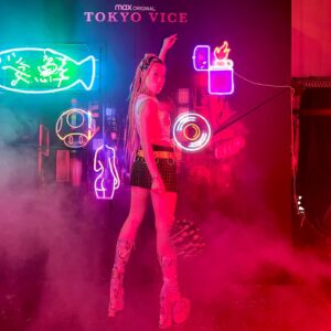 RiRia Instagram - #hbomaxpartner 
Last night, @TokyoViceHBOMAX brought me to the 90s in Tokyo while scavenger hunting all over Little Tokyo!🗼
Key words of the night ⏩ 勇敢(brave),幸運(luck),尊敬(respect),名誉(honor) and last but not least RAMEN!!🍜 Stream the show now on @HBOMAX! 
#TokyoViceTakeover #東京バイス