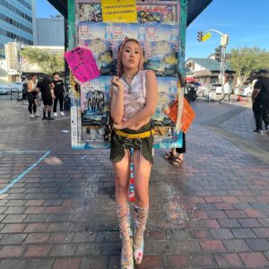 RiRia Instagram - #hbomaxpartner 
Last night, @TokyoViceHBOMAX brought me to the 90s in Tokyo while scavenger hunting all over Little Tokyo!🗼
Key words of the night ⏩ 勇敢(brave),幸運(luck),尊敬(respect),名誉(honor) and last but not least RAMEN!!🍜 Stream the show now on @HBOMAX! 
#TokyoViceTakeover #東京バイス