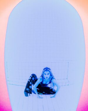 RiRia Instagram - Whole 9 inch heels of it👠
ナイン・インチ・ネールズ(アメリカのロックバンド)ならぬナイン・インチ・ヒールズ🎸
・
📸  @photohumper 
🎪 @studio__ism 
Wardrobe/hair makeup/ model @RiRiaOfficial
•
•
•
•
•
#新村理々愛 #RiRia #リリア #理々愛  #マツコ会議 #マツコ会議出演 #マツコ会議出演しました #ハリウッド俳優 #neonsigns #y2kaesthetic #bratz #lainfluencer #LA在住 #nonbinarymodel