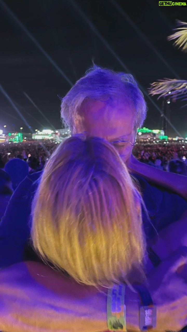 Ricardo Carriço - 1.6K Likes - Parabéns meu amor por completares a quinquagésima volta ao sol!
Que a vida te traga tudo o que desejas e que estejamos sempre juntos neste nosso namoro cheio de amor diário, de gargalhadas e de tanta cumplicidade. A M O-T E!!❤️
@ana.rebelo_
@rockinriolisboa
.
.
.
#aniversario #amor #amizade #love #happybirthday #rockinrio #50aniversario #50