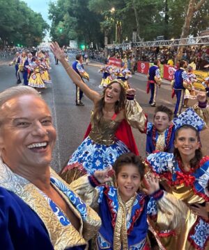Ricardo Carriço Instagram - Quem é que não desceu a avenida ontem?
Marcha da @santacasalisboa, que bom que é estar mais um ano com todas estes meus amigos maravilhosos.
Obrigado meus marchantes pelo carinho com que me recebem desde 2016.
Até para o ano!
#marchaspopulares #santoantoniodelisboa #santoantonio #lisboa #lisboaportugal #vida #amigos