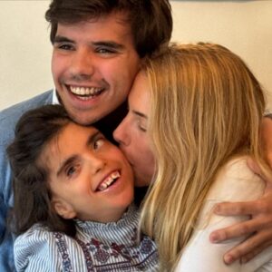 Ricardo Carriço Instagram - Feliz dia da Mãe! O nosso foi assim ❤️❤️

@jcclisboa 
@ana.rebelo_ 
@tomas.rpires 

#mother #mothersday #family  #love