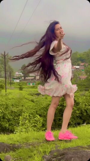 Richa Dixit Instagram - 🏔️🏝️🗻⛰️🛖 #richadixit