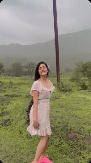 Richa Dixit Instagram - Draft blooper #richa #richadixit #bhojpuri #bhojpurireels #hindi #blessed