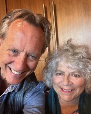 Richard E. Grant Instagram - Saw my inimitable pal @miriam.margolyes in her wonderful DICKEN’S WOMEN show @faneproductions in Edinburgh today! We worked together in the last century on AGE OF INNOCENCE directed by Martin Scorsese and we’ve been friends ever since