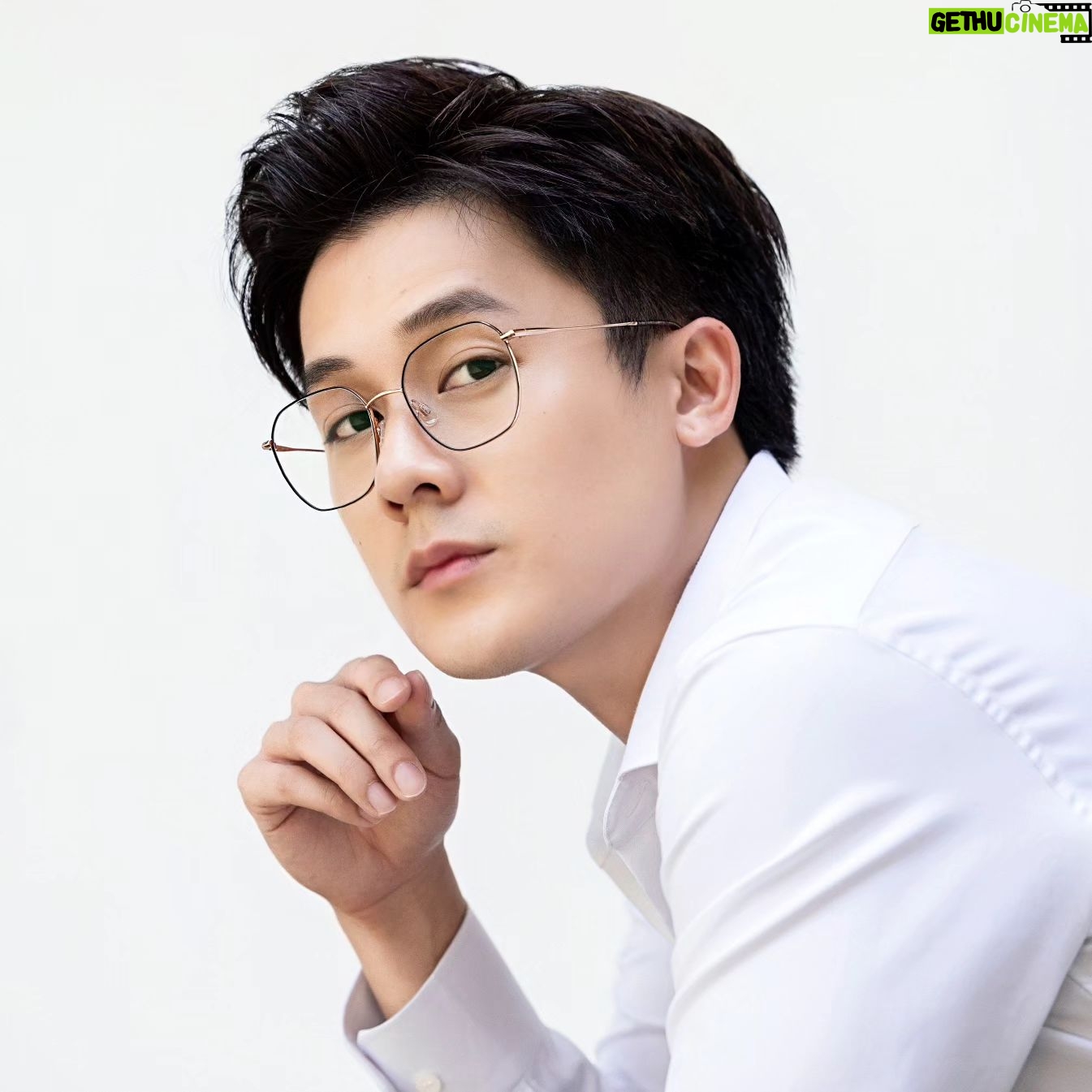 Richie Koh - 2.7K Likes - Play it cool with premium titanium glasses. For work or leisure.
Check out their latest collection of lightweight titanium glasses in stores, and get free eye test!
#BolonEyeWear #SS23 #BoldLikeYou #BJ7292