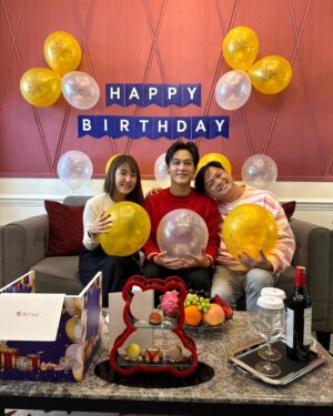 Richie Koh Instagram - It's bling a bling joy for us all and thank you to all of you for coming down!

Many birthday wishes from everyone and @resortsworldgenting very sneaky uh. Kept so much surprises from me.

And of course my bling family @denniszhouchongqing and @meigui.k for bringing joy to us all. They also very sneaky.

Unglam photo for you guys hahaha.