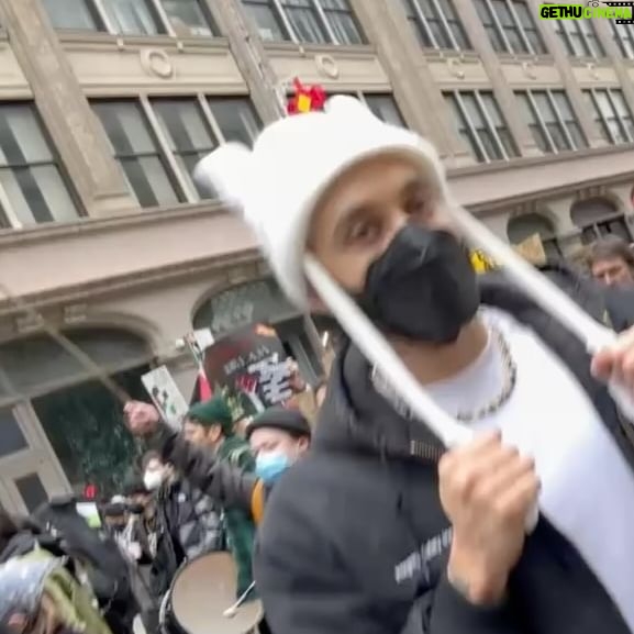 Richie Reseda - 4.2K Likes - long covid be disabling and killing people. anybody can get it.
1. anymore than 5 randos in the spot, im masking
2. @washingtonpost
3. masks also protect from outside crowds and cops
4. long covid @nowthisnews
5. an act of love
6. a friend who’s graciously taught me a lot about covid safety and ableism, @mattmcgorry
7. @sister.is
8. @entangledrootspress @emkaisart
9. @gonjigonjigonji & @_heyywonton , two close friends who practice collective embodied safety w me (and teach me about ableism!)
10. we all we got
what individual comforts must we release to protect our most vulnerable ppl?