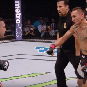 Ricky Turcios Instagram - That time i learned it from Max Holloway in 2021 !!! 2024 we're stronger now👇👹❤️‍🔥 #Inspired #UFC300 #TheUltimateFighter #FightingSoonSoon #Energy #NewLevel #Freestyle #RunItBack