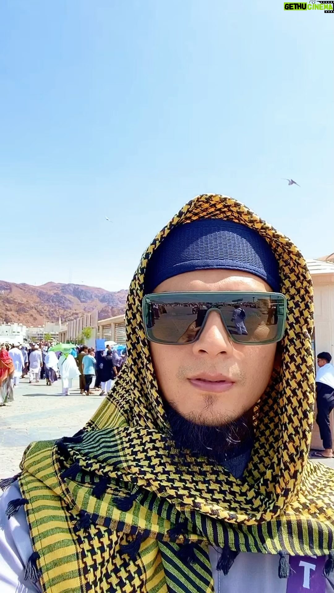 Rico Verald - 188 Likes - Jamaah @diyafatalharamainofficial berziarah ke jabal uhud ( tempat terjadinya perang uhud )