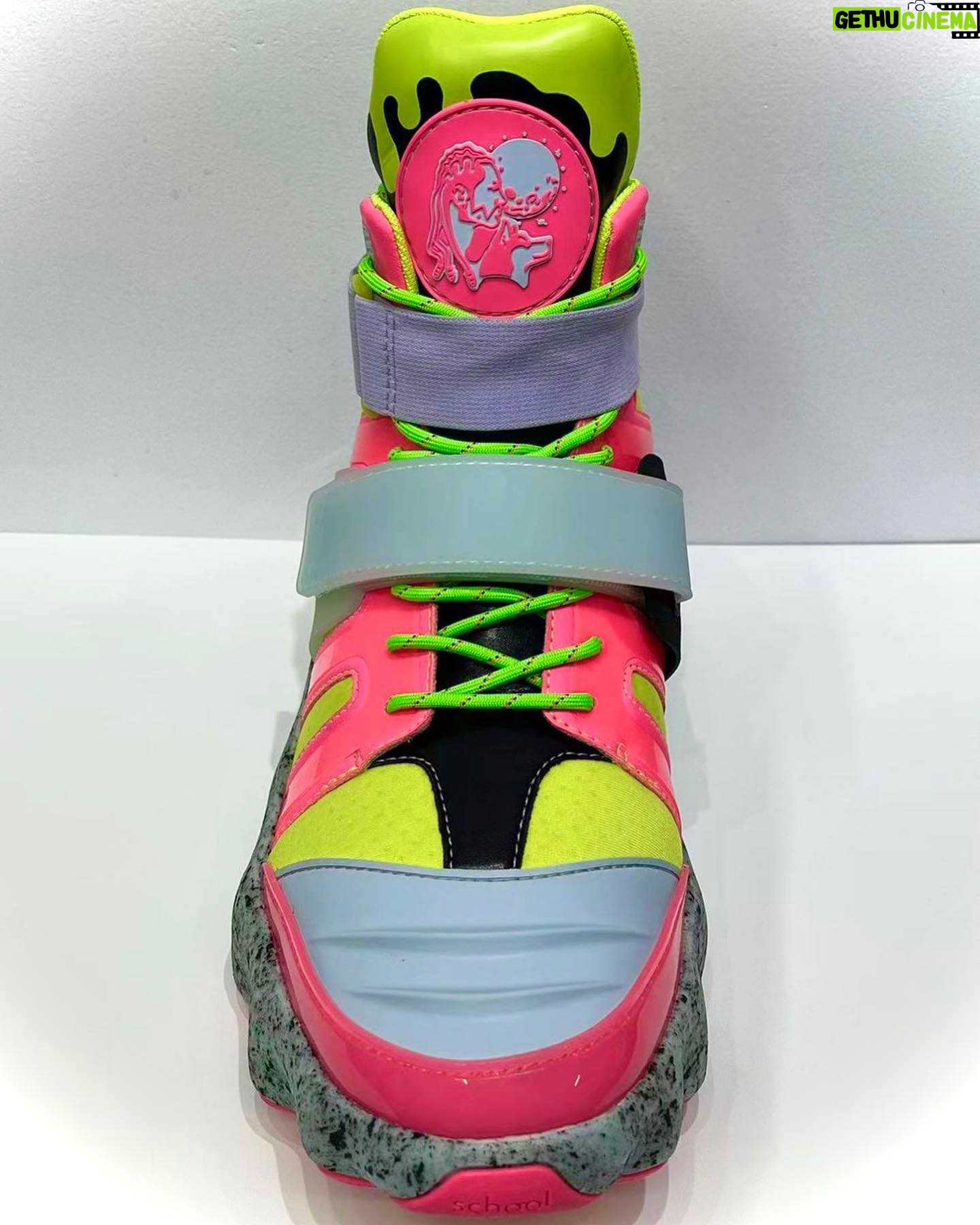 Riff Raff - 9.2K Likes - WHAT SiZE DO YOU WEAR ?