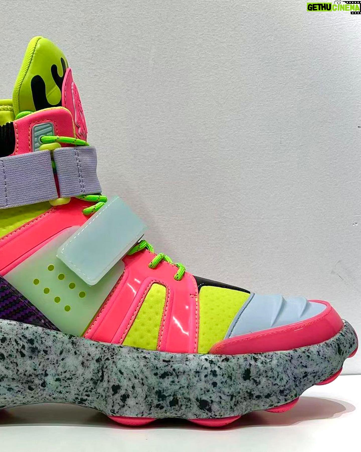 Riff Raff - 9.2K Likes - WHAT SiZE DO YOU WEAR ?