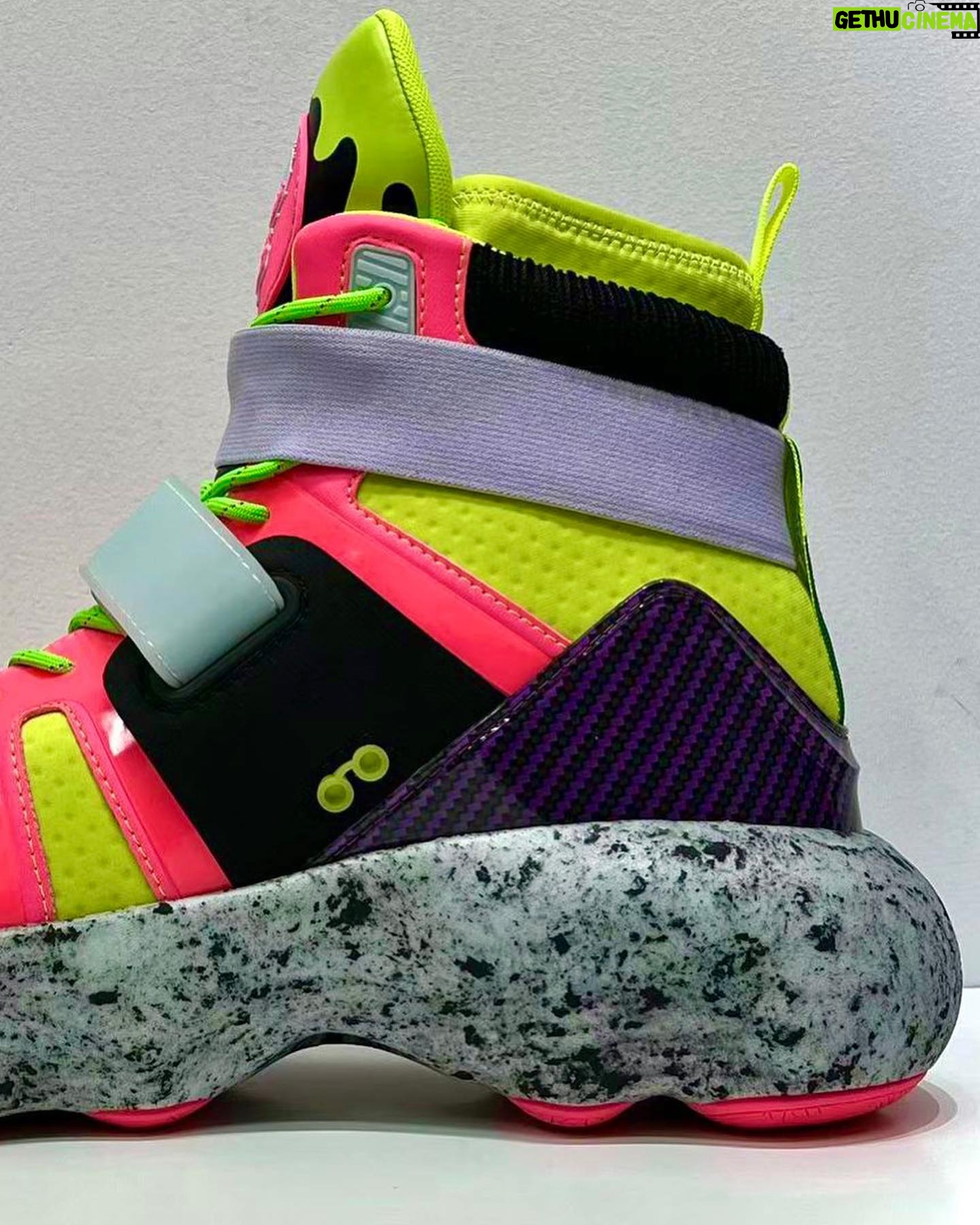 Riff Raff - 9.2K Likes - WHAT SiZE DO YOU WEAR ?