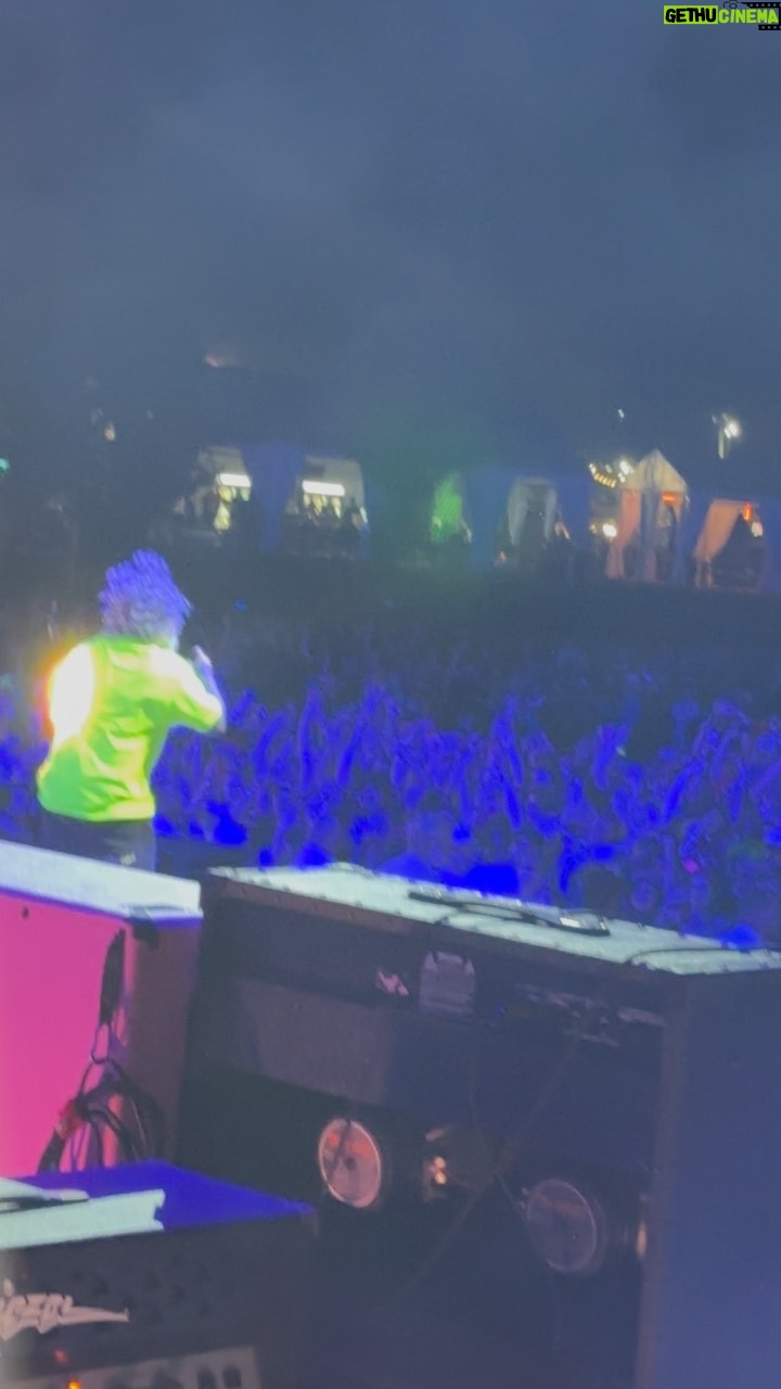Riff Raff - 15.4K Likes - GET YOUR ViP LiMP BiZKiT TOUR TiCKETS 🎟️
NEXT STOP ST LOUiS MiSSOURi @hollywoodAmpStl
PlanetRiFFRaFF.com🧑🏼🎤
LimpBizkit.com🌆