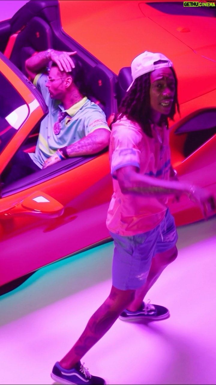 Riff Raff - 4.3K Likes - 🏎️Wee FiiNALLLY DROPPPED THEE ViiiDeeOOO!!!!!🏎️
ALSOO WiZ GOT A FERRARi TOOO @WizKhalifa
🏎️💨