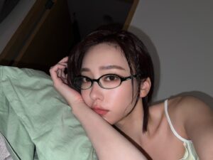 Riko Xi Instagram - 好像有新的動力去學自由潛水(〃’▽‘〃)
去紐西蘭的飛機上看了鯨魚的紀錄片
好感動🥹
更加深我想看鯨魚的動力（一直都好愛但沒有實際行動
夢想再加一項任務(⁎⁍̴̛ᴗ⁍̴̛⁎)✨