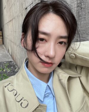 Riko Xi Instagram - 休個假 充個電😗⚡️
（今天的雲是粉紅色的）

@gucci #Gucci