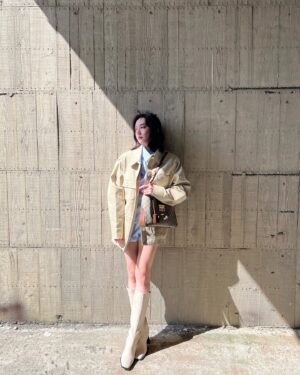 Riko Xi Instagram - 休個假 充個電😗⚡️
（今天的雲是粉紅色的）

@gucci #Gucci