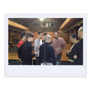 Rinal Mukhametov Instagram - Очень нравится эта цитата: «Чтобы зацвёл самый скромный цветочек, миры должны претерпеть родовые муки»
© Оскар Уайльд

Гоголь-центр - самый красивый цветок театральной Земли, который растёт в сердцах миллионов зрителей. И растоптать его невозможно. Как невозможно запретить любовь. 
Продолжаем цвести… Продолжаем любить… Продолжаем быть сильными…☀️

P.S. Команда @gogolcenter и его зрители, я вас всегда обожал, обожаю и буду обожать..!