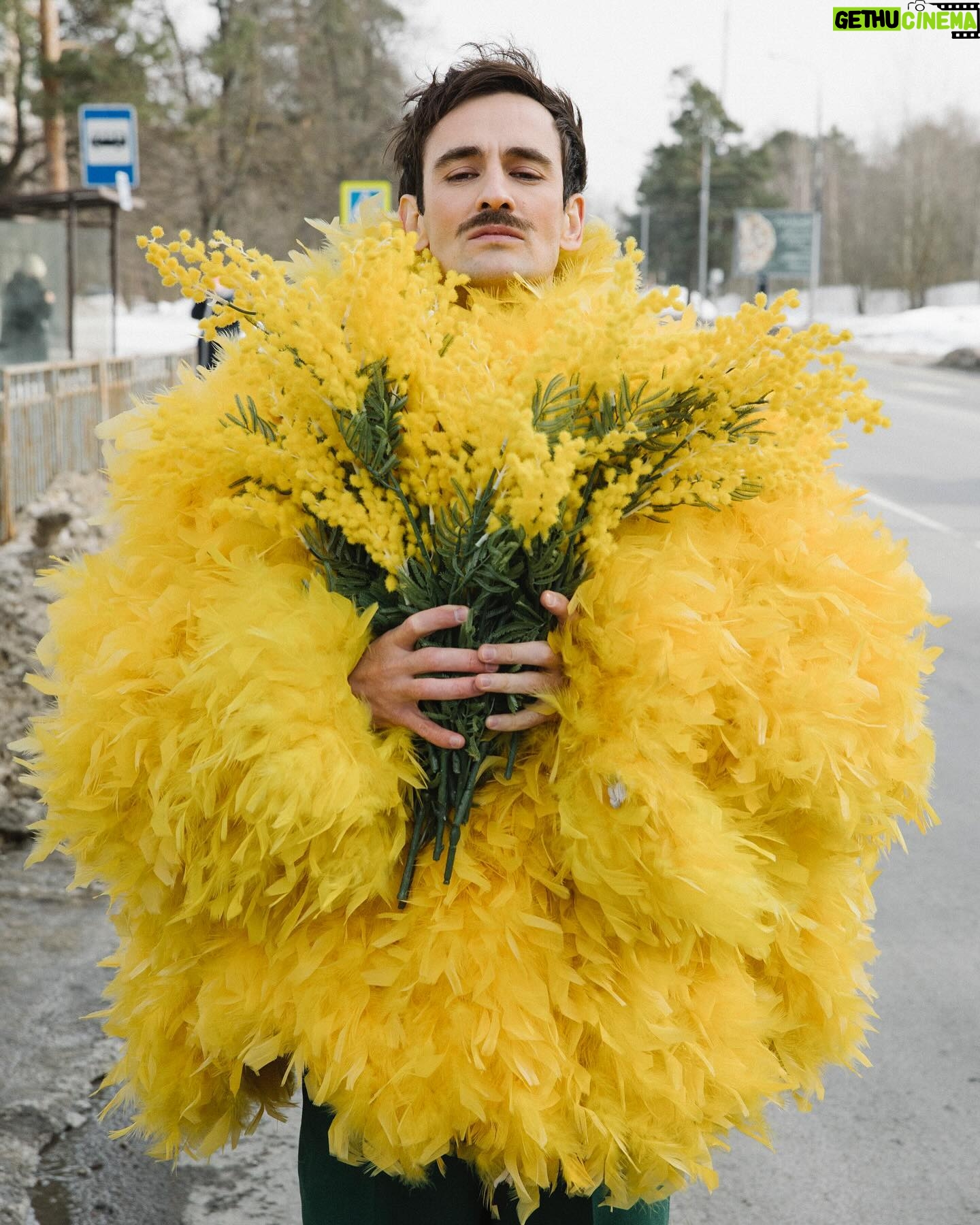 Rinal Mukhametov - 13.9K Likes - 🌼Цветите🌼
📸 @maria_chastukhina
💄 @mshpadi
🧵 @lyuda_13_