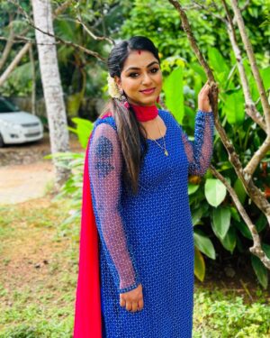 Rini Raj Instagram - 💙