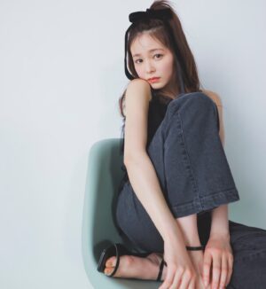 Rinka Kumada Instagram - コラボ商品、ウェブで完売している商品もお店に並び始めたよ🧸
ワンピはガルアワで紹介したから、他の洋服載せます🫶🏻
#りんか丈 もあるよ