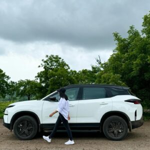 Rinku Rajguru Instagram - First are always special.❤️
It’s a Different feeling when you buy your own first car.🥹🧿
So, here’s my new love!🫶