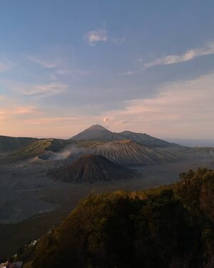 Rio Dewanto Instagram - Indescribable beauty 🙃

Thank you for the hospitality
@plataran.bromo