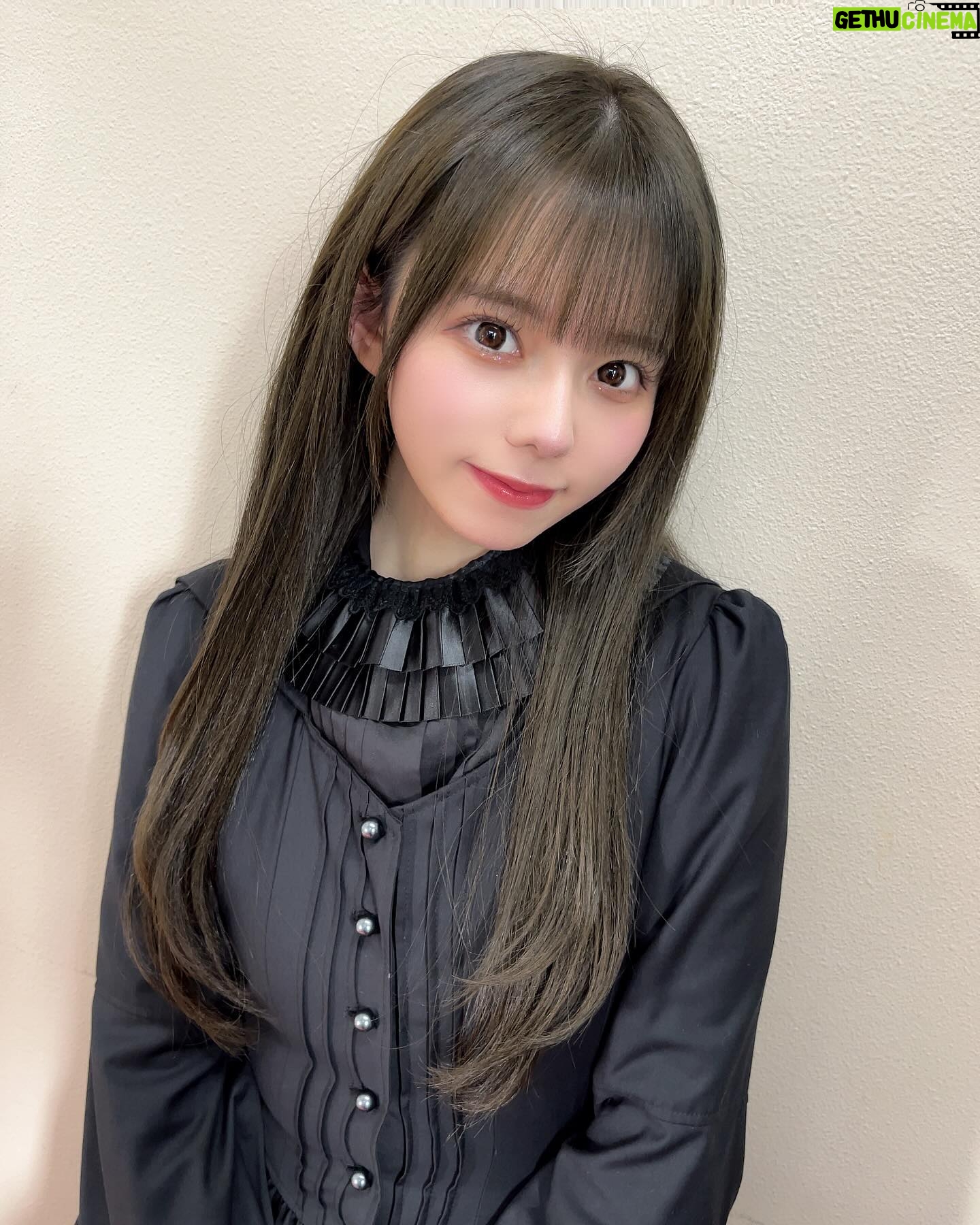 Rio Omori - 4K Likes - ・
・
『マーダー★ミステリー~探偵•班目瑞男の事件簿~』on stage
ありがとうございました📚✨️
初めての即興お芝居、マーダーミステリー本当に本当に緊張した〜〜〜🥶
頭使い過ぎて燃え尽きました...🔥🧠笑
昼・占い師の木下役🔮
夜・大学生の蛍原役 👓
全然違う役でドキドキでした!
すごく難しかったけど、面白くて楽しかったです☺️
・
・
#大森莉緒 #おーりお #おりおんず #マーダーミステリー #マダミスステ #舞台 #instagood #instapic #good #패션 #코디 #오늘의코디 #오늘의패션 #전신샷 #코디스타그램 #옷 #좋아요