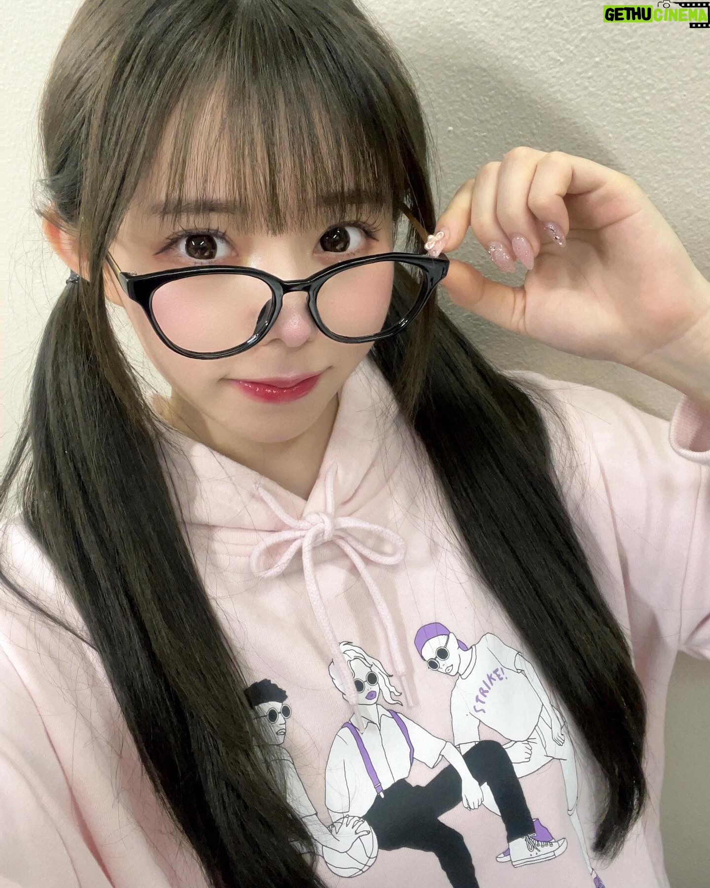 Rio Omori - 4K Likes - ・
・
『マーダー★ミステリー~探偵•班目瑞男の事件簿~』on stage
ありがとうございました📚✨️
初めての即興お芝居、マーダーミステリー本当に本当に緊張した〜〜〜🥶
頭使い過ぎて燃え尽きました...🔥🧠笑
昼・占い師の木下役🔮
夜・大学生の蛍原役 👓
全然違う役でドキドキでした!
すごく難しかったけど、面白くて楽しかったです☺️
・
・
#大森莉緒 #おーりお #おりおんず #マーダーミステリー #マダミスステ #舞台 #instagood #instapic #good #패션 #코디 #오늘의코디 #오늘의패션 #전신샷 #코디스타그램 #옷 #좋아요