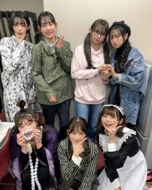 Rio Omori Instagram - ・
・
 『マーダー★ミステリー～探偵•班目瑞男の事件簿～』on stage
ありがとうございました📚✨️

初めての即興お芝居、マーダーミステリー本当に本当に緊張した〜〜〜🥶
頭使い過ぎて燃え尽きました...🔥🧠笑

昼・占い師の木下役🔮
夜・大学生の蛍原役 👓
全然違う役でドキドキでした！

すごく難しかったけど、面白くて楽しかったです☺️
・
・
#大森莉緒 #おーりお #おりおんず #マーダーミステリー  #マダミスステ #舞台 #instagood #instapic #good #패션 #코디 #오늘의코디 #오늘의패션 #전신샷 #코디스타그램 #옷 #좋아요