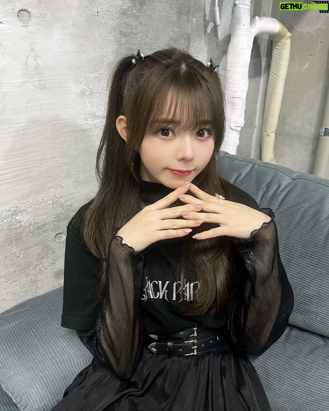 Rio Omori - 3.7K Likes - ・
・
ハーフツイン久しぶりでした🐰🖤
・
・
#大森莉緒 #おーりお #ハーフツイン #重ね着 #tシャツ #ブラックコーデ #instagood #instapic #good #hair #blackcode #패션 #코디 #오늘의코디 #전신샷 #코디스타그램 #옷 #좋아요