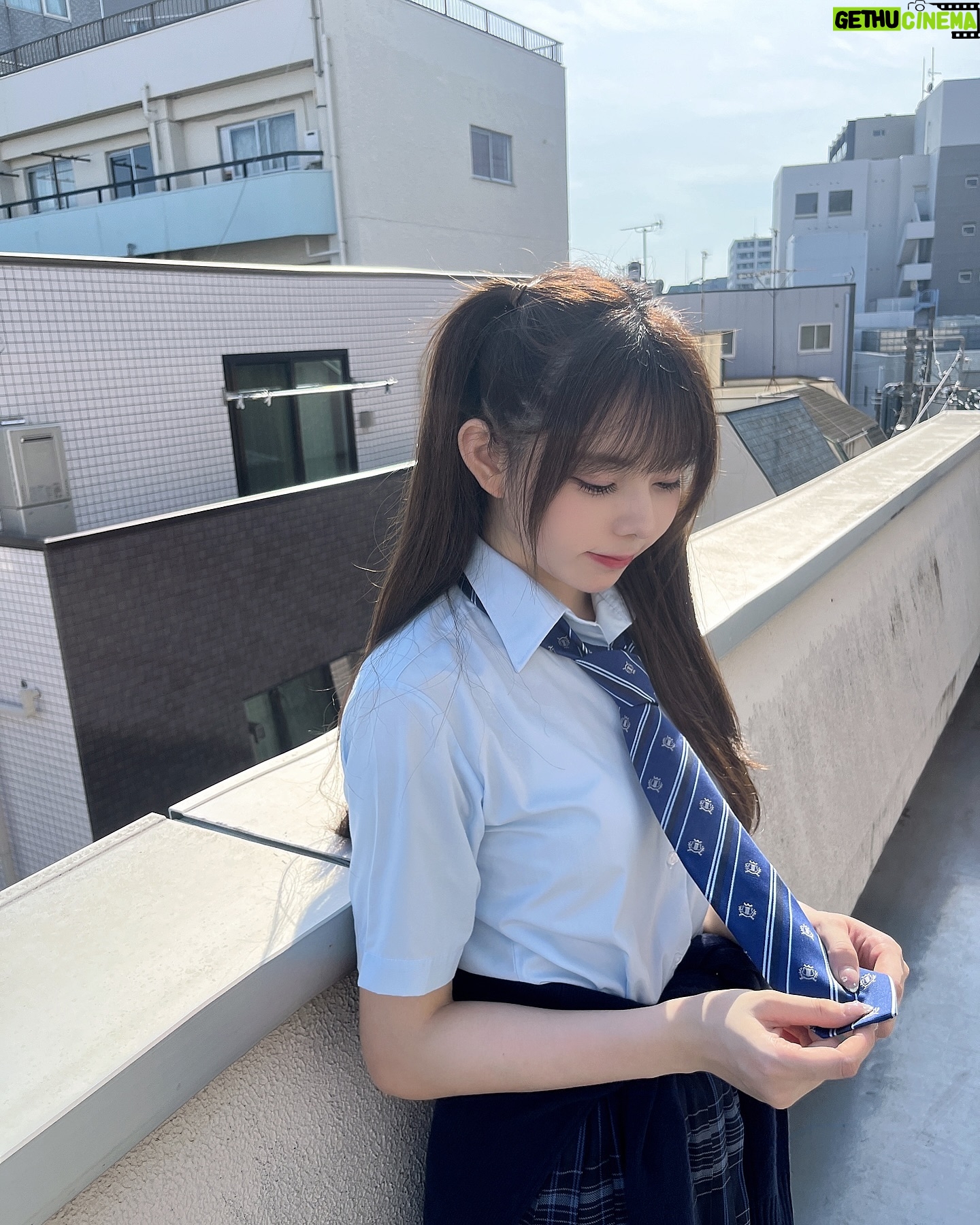 Rio Omori - 4.1K Likes - ・
・
久しぶりの制服、どうかな?🏫🩵
高校はリボンだったからネクタイ新鮮でした☺️💭
・
・
#大森莉緒 #おーりお #01 #制服 #偽jk #ハーフツイン #ストレートヘア #instagood #instapic #good #instalike #패션 #코디 #오늘의코디 #오늘의패션 #코디스타그램 #옷 #교복